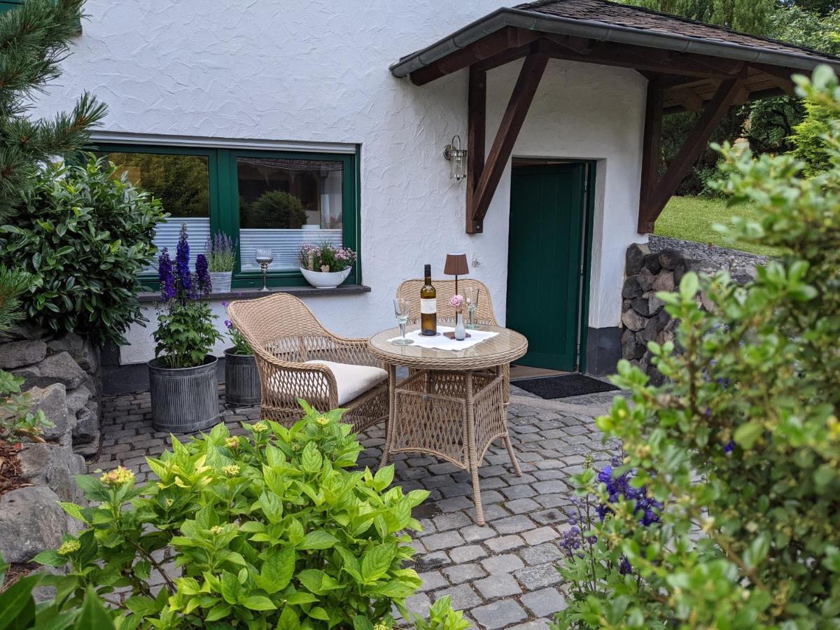 Ferienwohnung Am Waldweg Kaisersesch Exterior foto